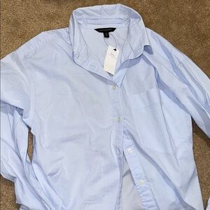 Banana Republic Light Blue Casual Button Down Shirt